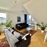 Apartment Szafarnia Delux
