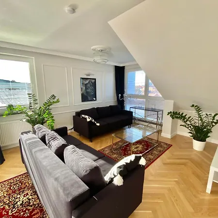 Apartment Szafarnia Delux