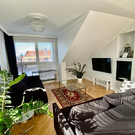 Szafarnia Delux Apartmán *